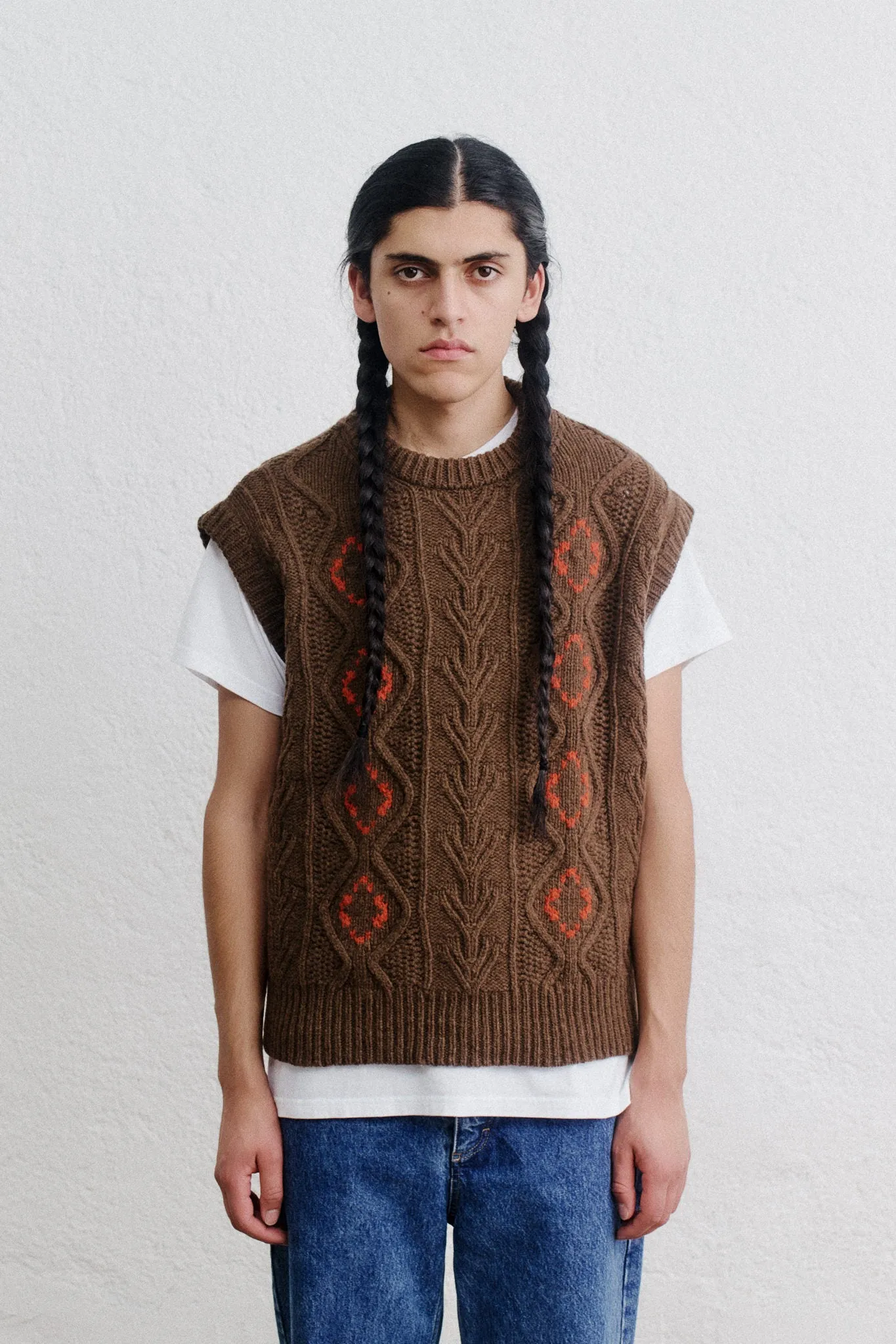 A Kind of Guise Viscas Knit Vest Cacao Tabasco