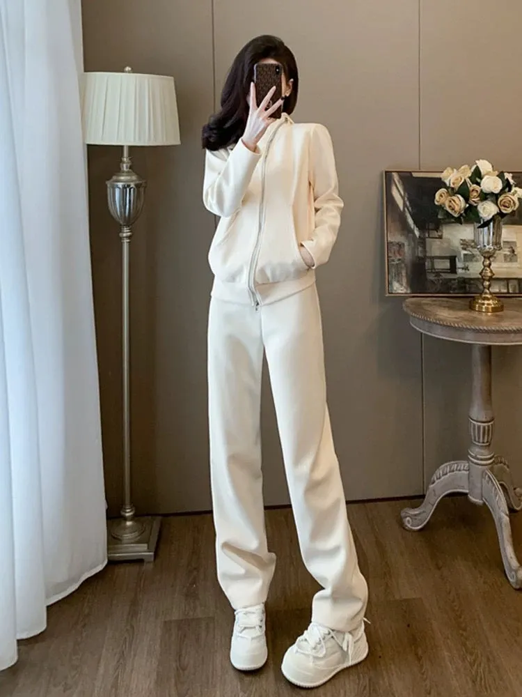 Apricot sports and leisure suit for women, spring and autumn fashion, foreign style, age-reducing, fashionable Internet celebrit