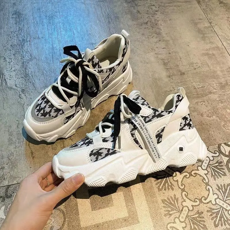 Daddy Casual 2023 Spring Autumn New Sports Versatile Platform Women's Sneakers.