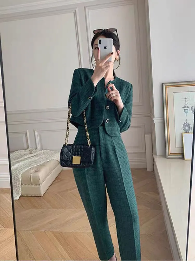 High-end European style suit, autumn and winter French style, ladylike temperament, western style, fashionable age-reducing two-