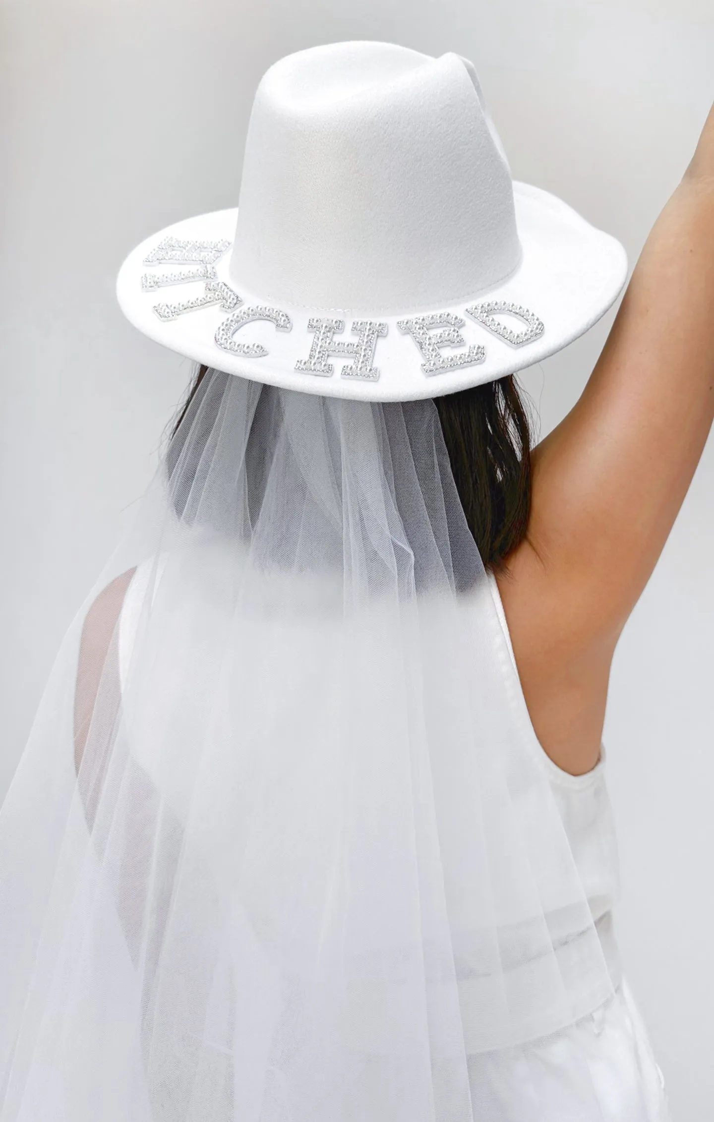 Let's Get Hitched Detachable Veil Hat ~ White