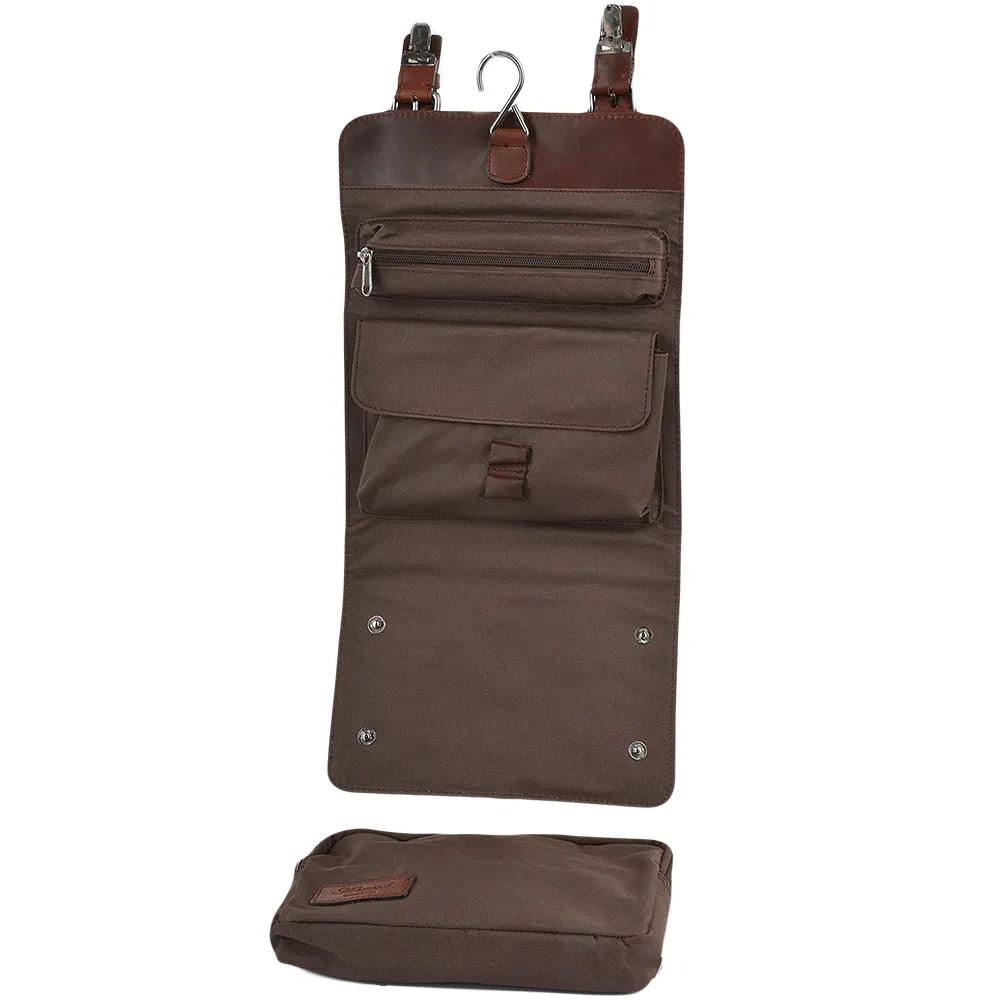 Mens Leather Hanging Toiletry Bag Tan : Phil