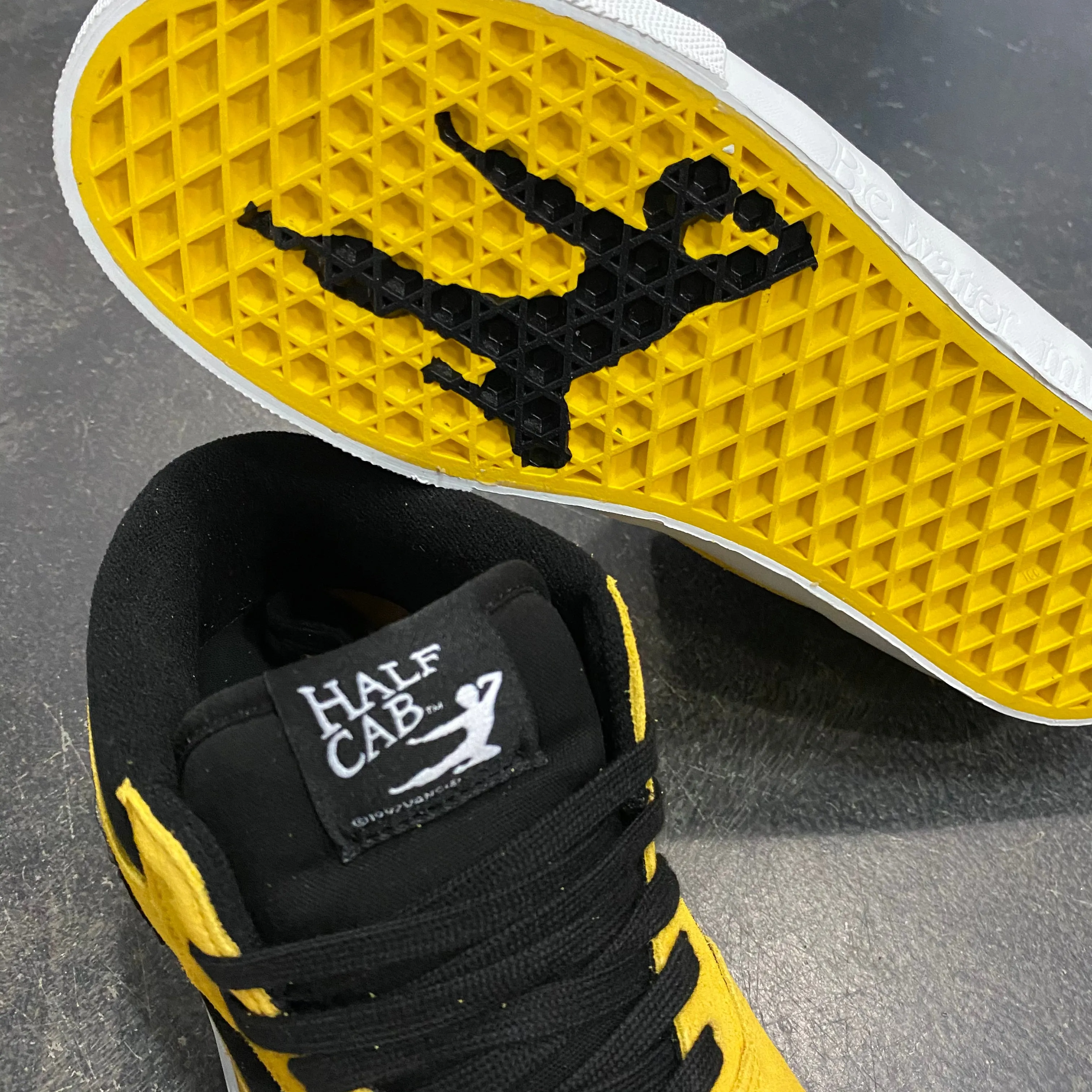 Vans Skate Half Cab X Bruce Lee Black/Yellow SALE