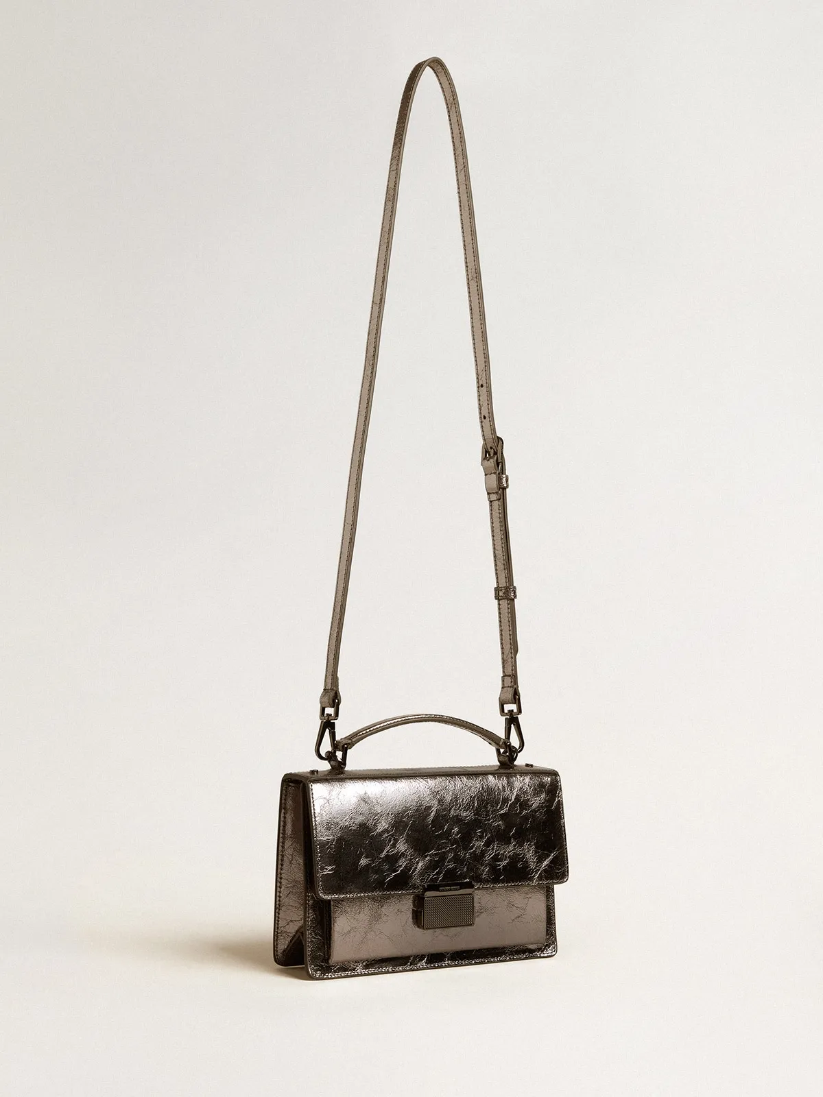 Venezia Bag in anthracite-gray metallic leather with black details