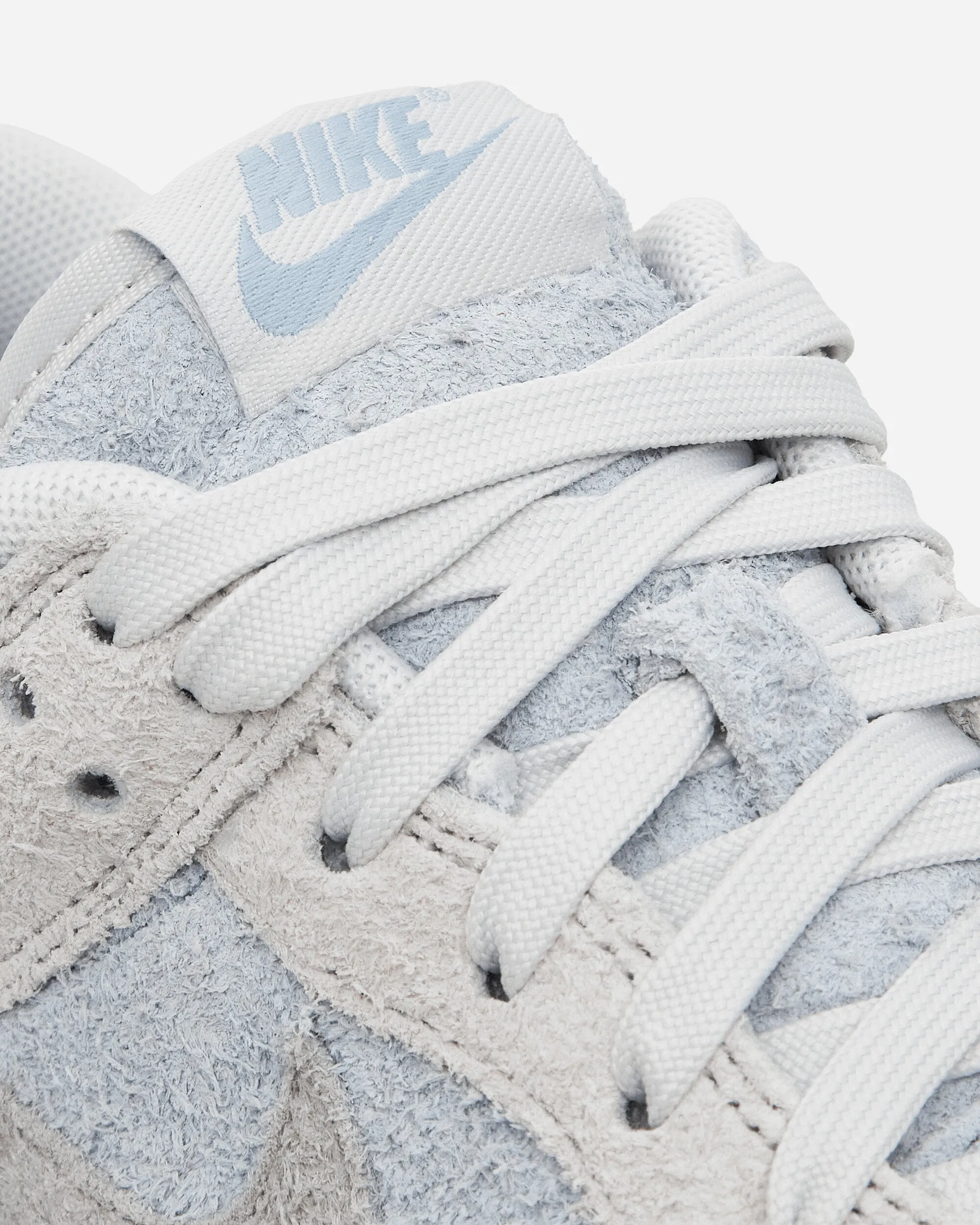 WMNS Dunk Low Sneakers Photon Dust / Light Smoke Grey / Light Armory B